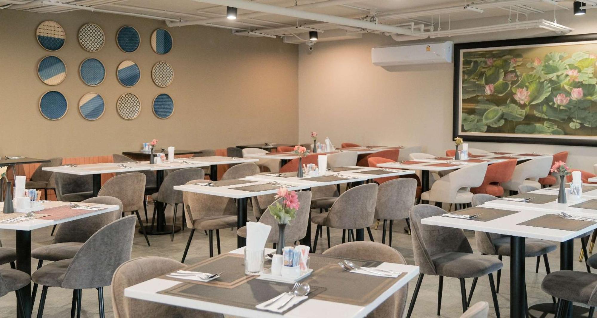 Simplestay Chatuchak, Surestay Collection By Best Western Bangkok Exterior photo